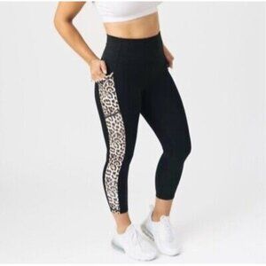 ZYIA Active Brilliant High Rise Capri Leggings Black Leopard Stripe Womens 8